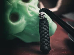 Böker Plus Black Skull Lanyard Schwarz Online