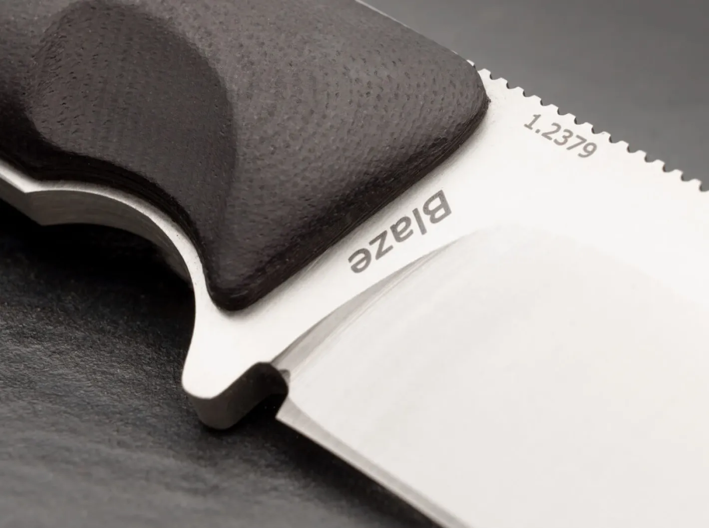 Manly Blaze D2 Black Schwarz Hot