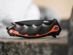 DMAX Chainsaw Attendant Schwarz