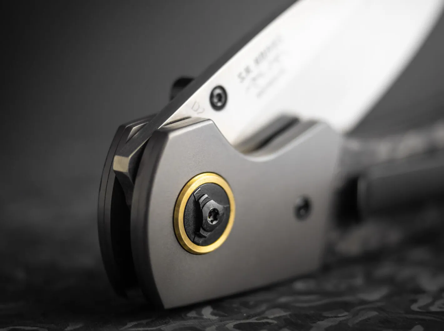 Böker Plus Gulo Pro Marble CF Best