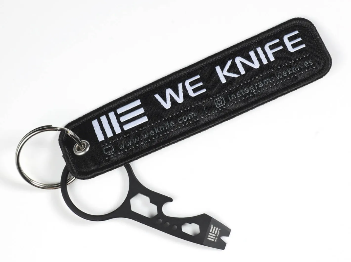 WE Knife PryBar Black & Flight Tag Schwarz Online