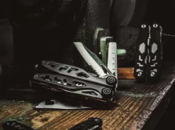 Böker Plus Specialist II Schwarz Discount