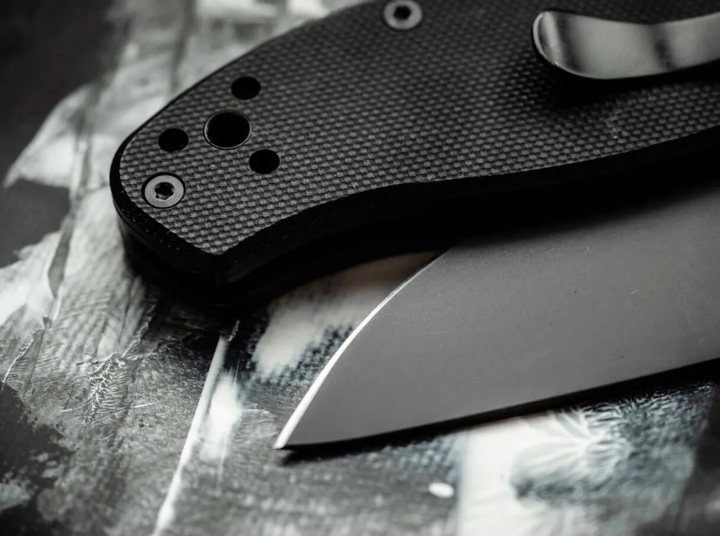 Spyderco Tenacious Black Plain Outlet