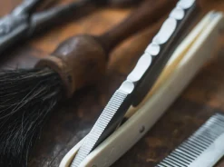 Böker Manufaktur Solingen The Historical Barber Weiß Clearance