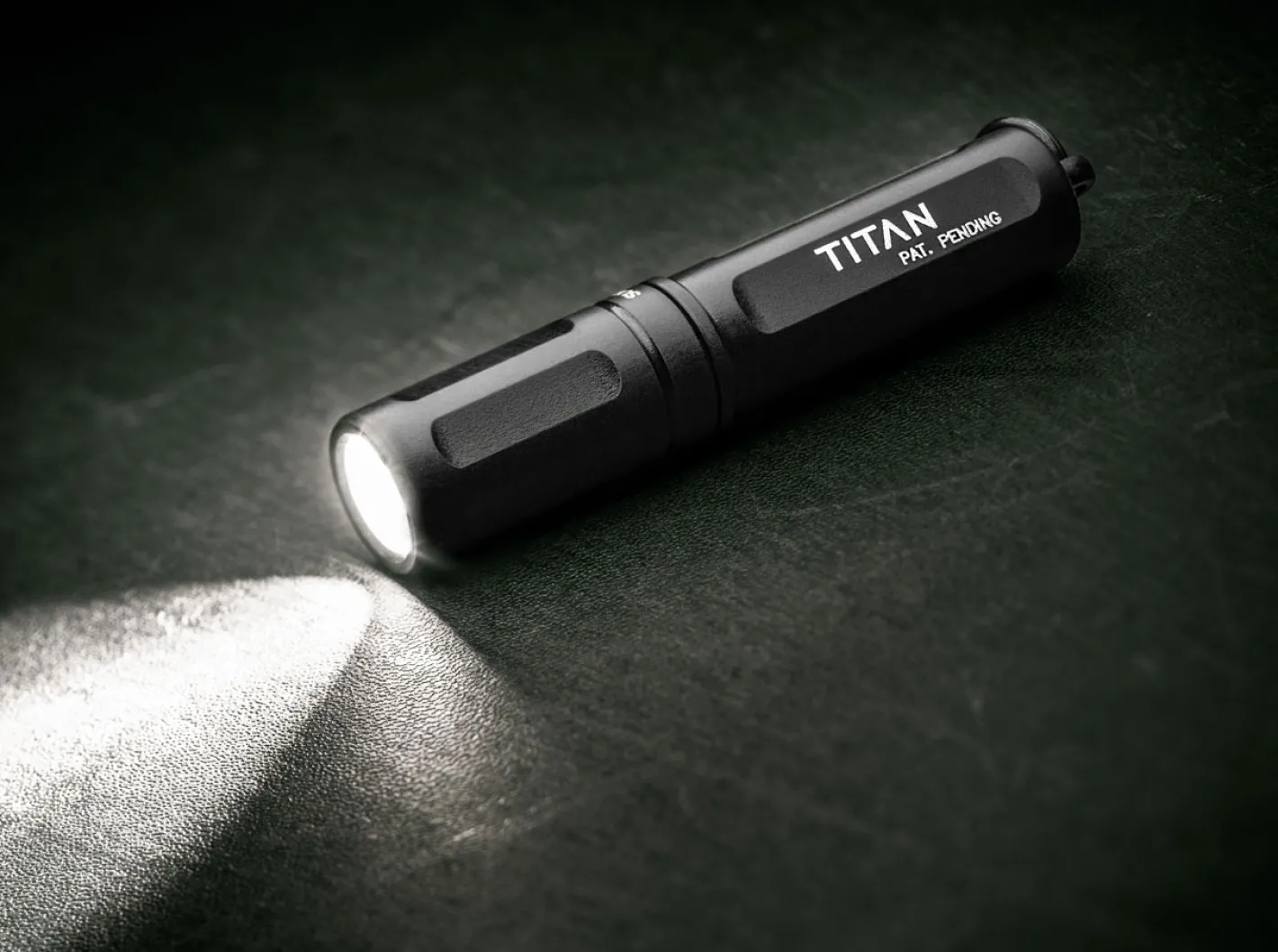 SureFire Titan Schwarz Sale